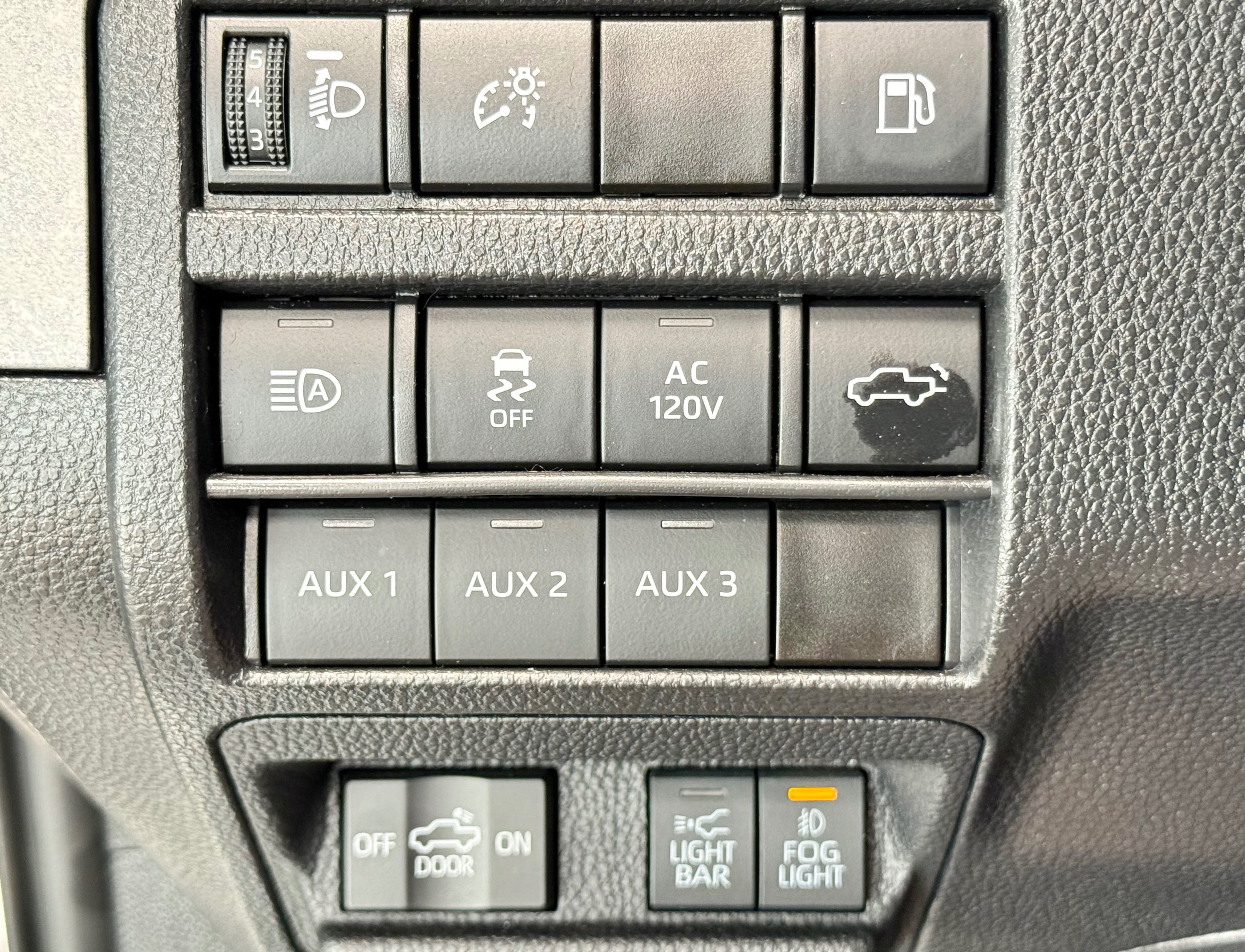 Used 2024 Toyota Tacoma 4x4 Double Cab Hybrid image 23