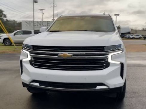 Used 2021 Chevrolet Tahoe LT w/ LT Signature Package RWD image 3