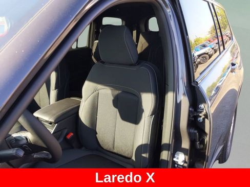 New 2025 Jeep Grand Cherokee L Laredo w/ Luxury Tech Group I RWD image 15