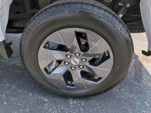 Used 2025 Ford F150 STX w/ Equipment Group 200A AWD/4WD image 29