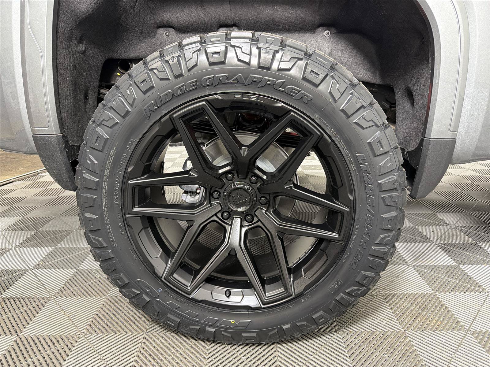 New 2026 GMC Sierra 1500 AT4 w/ AT4 Premium Package AWD/4WD image 15