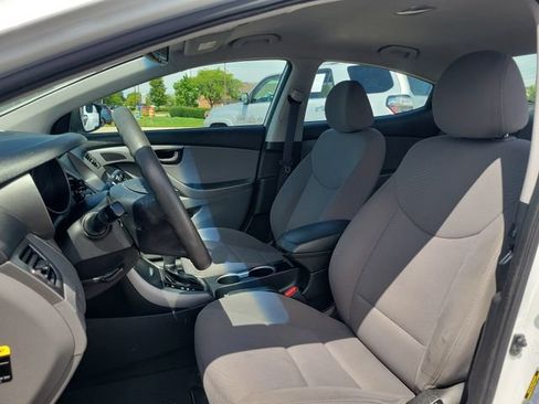 Used 2015 Hyundai Elantra SE w/ Option Group 02 FWD image 21