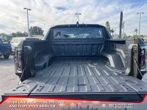 New 2026 GMC Hummer EV 2X image 9