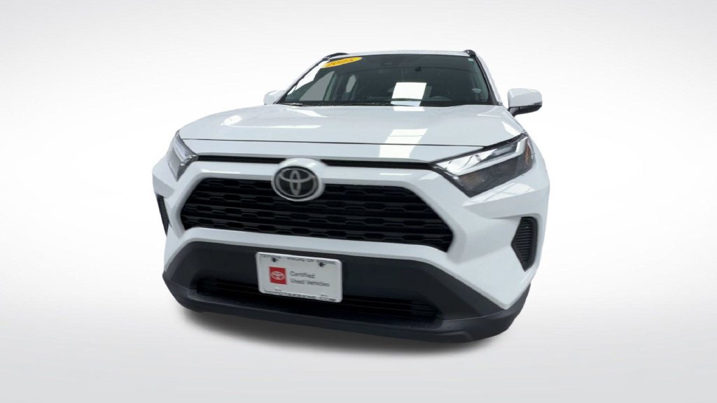 Certified 2025 Toyota RAV4 XLE w/ Convenience Package AWD/4WD image 4