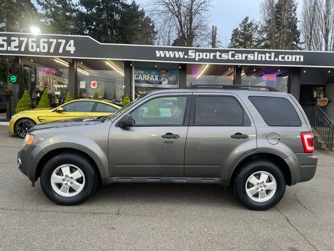 Used 2011 Ford Escape XLT image 9