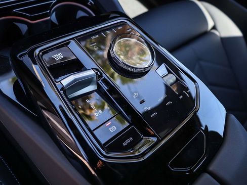 New 2026 BMW i5 eDrive40 w/ M Sport Package image 20