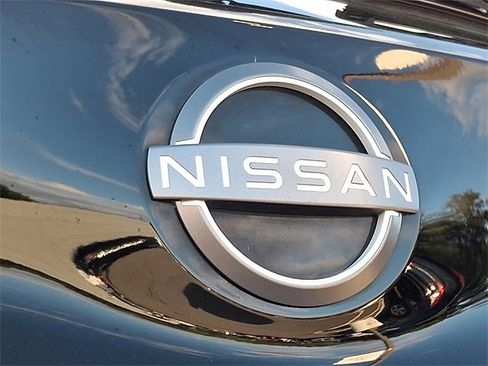 Used 2023 Nissan Leaf S image 29