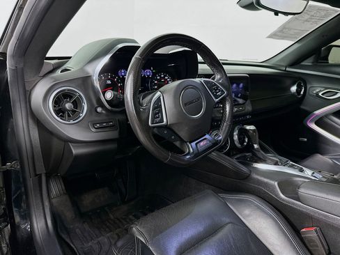 Used 2020 Chevrolet Camaro SS image 9