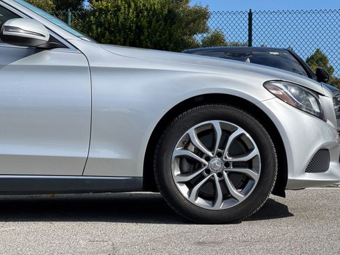 Used 2016 Mercedes-Benz C 300 Sedan image 34