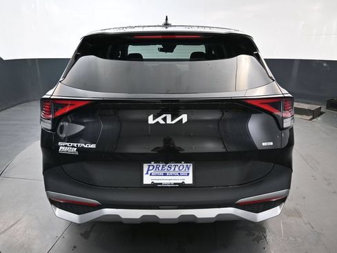 Certified 2025 Kia Sportage LX AWD/4WD image 8