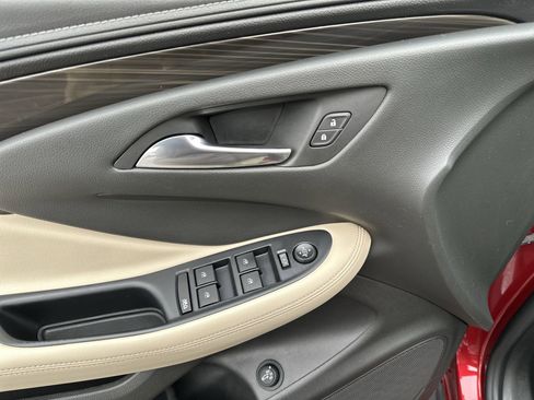 Used 2020 Buick Envision Preferred image 13