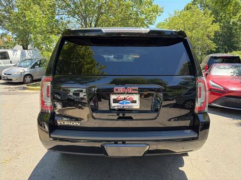 Used 2016 GMC Yukon SLT w/ Open Road Package AWD/4WD image 4