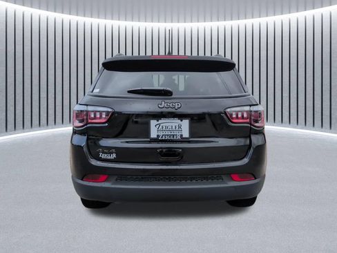 New 2026 Jeep Compass Latitude AWD/4WD image 9