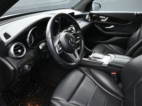 Used 2022 Mercedes-Benz GLC 300 GLC 300 image 19