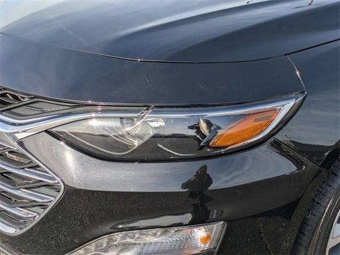 Used 2023 Chevrolet Malibu LT image 9