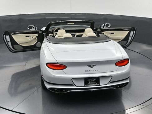 Used 2024 Bentley Continental GT AWD/4WD image 40