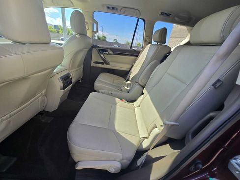 Used 2018 Lexus GX 460 Premium AWD/4WD image 17