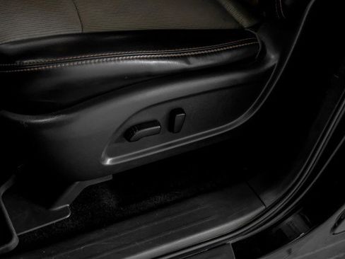 Used 2020 Nissan Pathfinder SV w/ Rock Creek Edition image 31