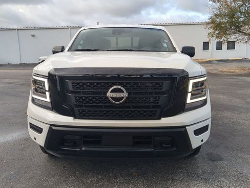 Used 2024 Nissan Titan SV w/ SV Bronze Edition Package image 8