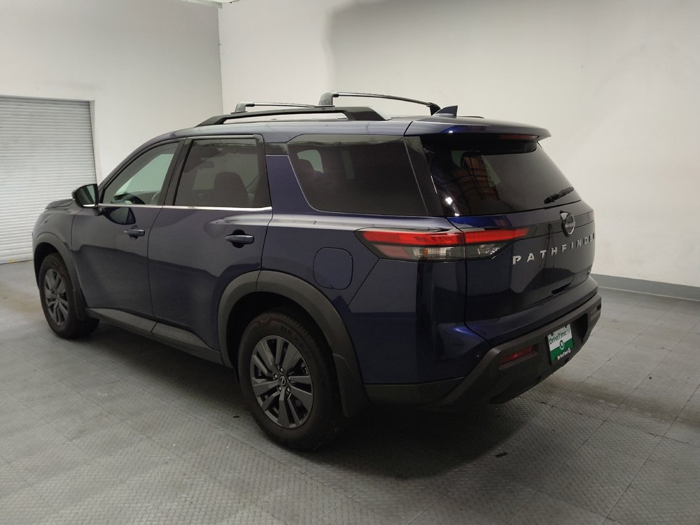 Used 2022 Nissan Pathfinder SV FWD image 5
