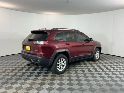 Used 2019 Jeep Cherokee Trailhawk AWD/4WD image 5