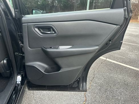 Used 2024 Nissan Rogue S image 16