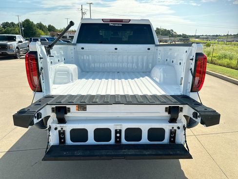 Used 2024 GMC Sierra 1500 SLT image 23