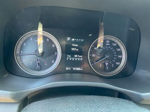 Used 2016 Hyundai Tucson Limited w/ Option Group 03 FWD image 2