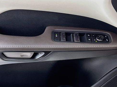 Used 2024 Lexus RX 350 FWD w/ Convenience Package image 17