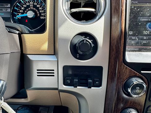 Used 2014 Ford F150 Lariat w/ Equipment Group 502A Luxury AWD/4WD image 14