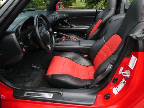 Used 2006 Honda S2000 image 12