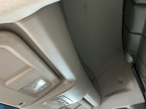 Used 2017 Nissan NV 2500 SV w/ Technology Package image 16