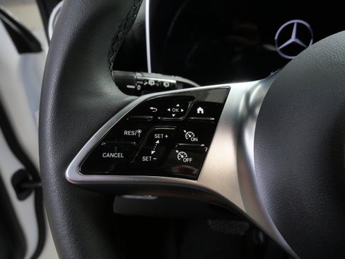 Certified 2026 Mercedes-Benz GLC 300 4MATIC image 24