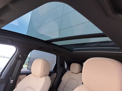 New 2026 Porsche Cayenne S image 37