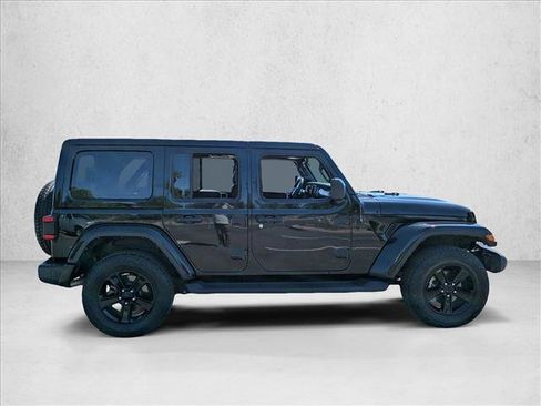 Used 2021 Jeep Wrangler Unlimited Sahara image 4