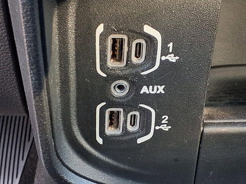 Used 2024 RAM 2500 Big Horn image 5