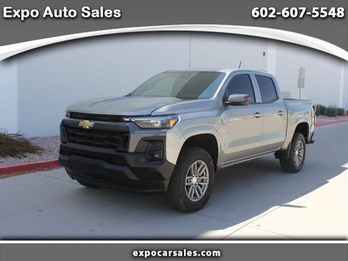 Used 2025 Chevrolet Colorado LT w/ LT Convenience Package RWD image 1