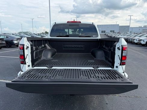 New 2026 Nissan Frontier SV w/ Tow Package AWD/4WD image 35