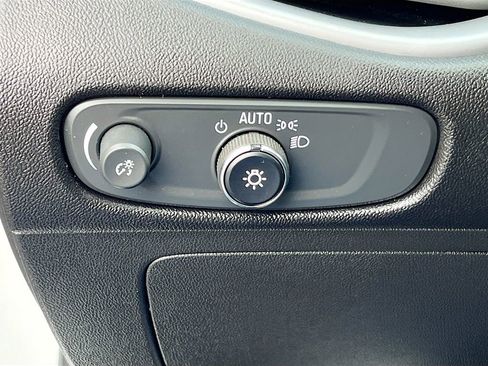 Used 2024 Chevrolet Malibu LT FWD image 10