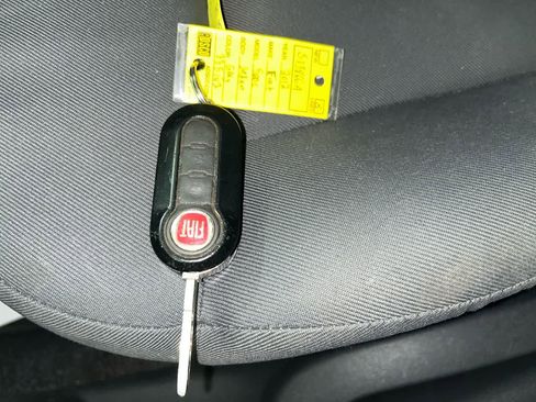 Used 2012 FIAT 500 Pop FWD image 21