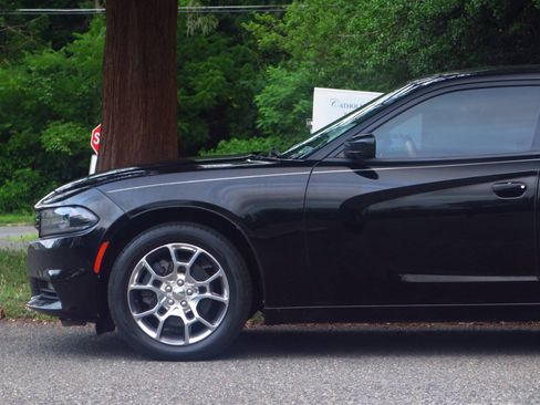 Used 2016 Dodge Charger SXT w/ AWD Plus Group image 28