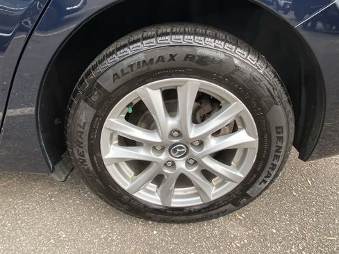 Used 2016 MAZDA MAZDA3 i Sport w/ Preferred Equipment Package image 18