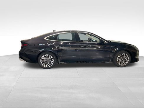New 2025 Hyundai Sonata SEL FWD image 2