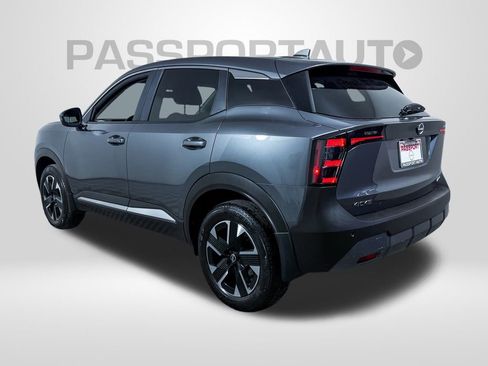 Certified 2025 Nissan Kicks SV image 5