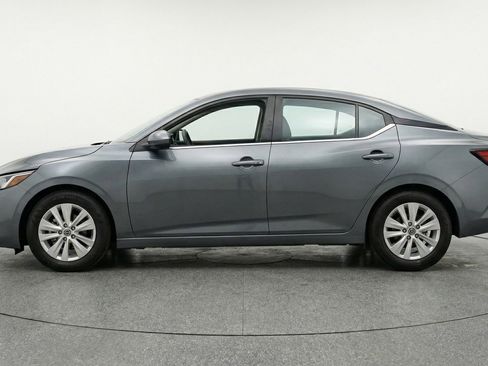 Used 2025 Nissan Sentra S image 5