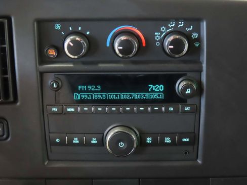 Used 2024 Chevrolet Express 3500 LT w/ LT Preferred Equipment Group RWD image 10