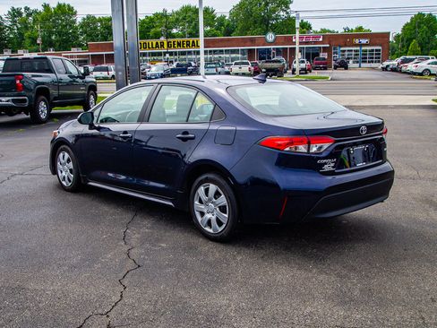 Used 2023 Toyota Corolla LE FWD image 5