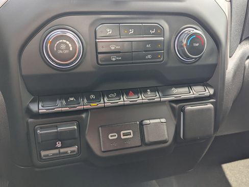 Certified 2025 Chevrolet Silverado 1500 Custom Trail Boss w/ LPO, Dark Essentials Package image 23