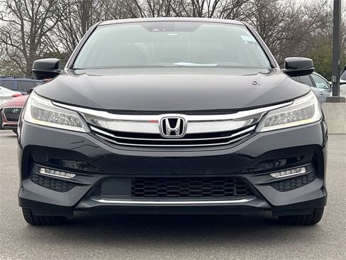 Used 2016 Honda Accord Touring image 39