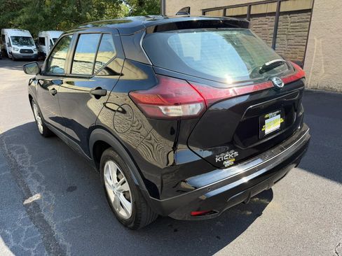 Used 2021 Nissan Kicks S FWD image 9